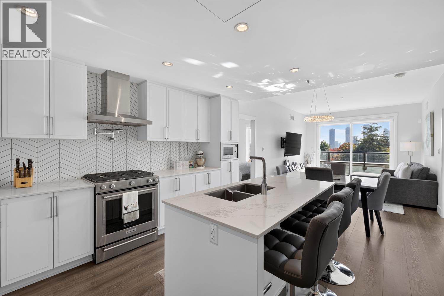 508 4477 HASTINGS STREET, burnaby, British Columbia