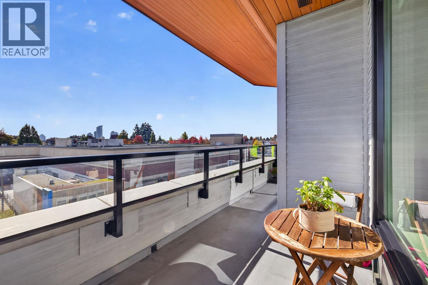 508 4477 HASTINGS STREET
