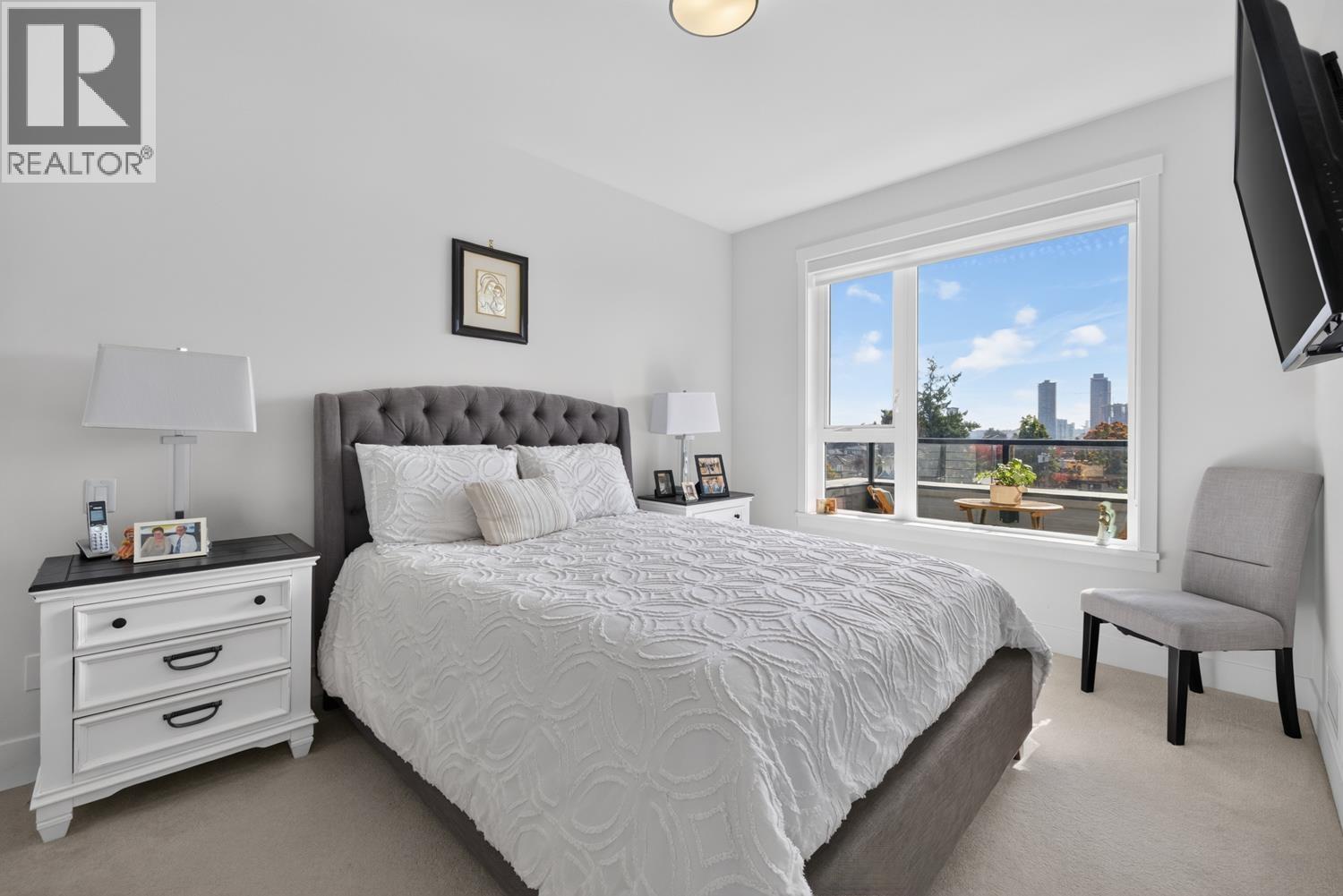 508 4477 HASTINGS STREET