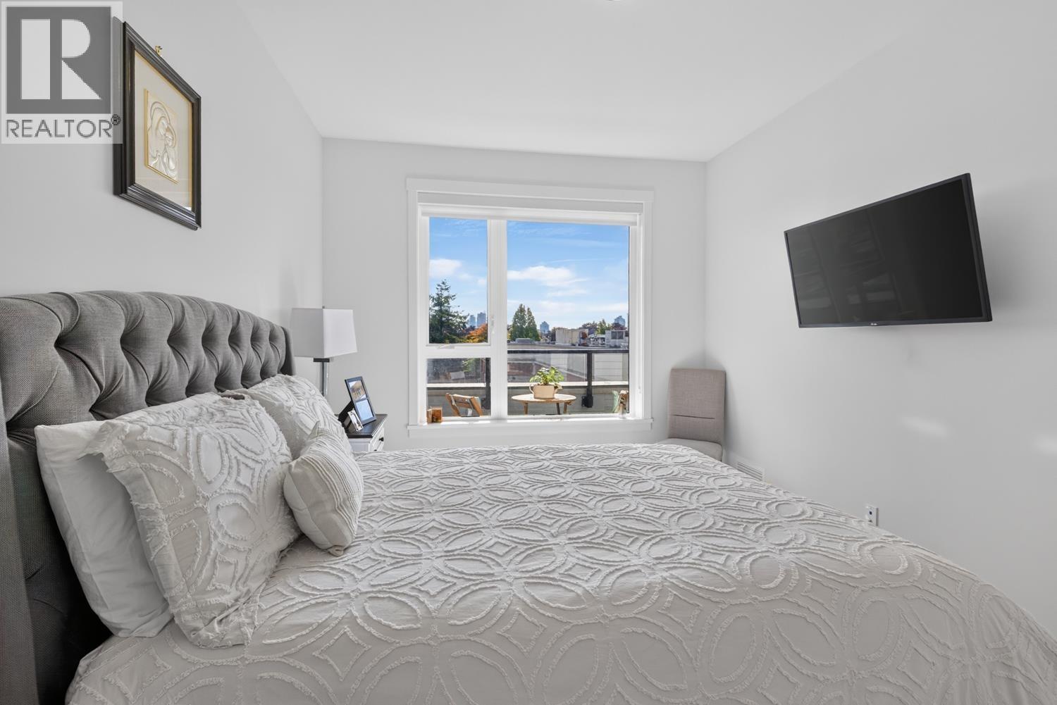 508 4477 HASTINGS STREET