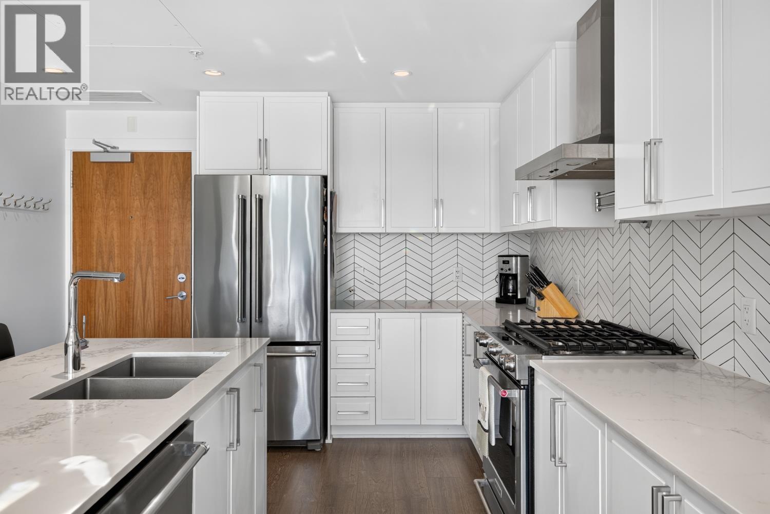 508 4477 HASTINGS STREET