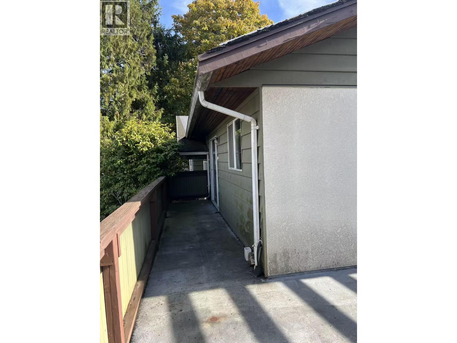 9040 Glenallan Gate, Richmond, British Columbia  V7A 1Z3 - Photo 5 - R3176815