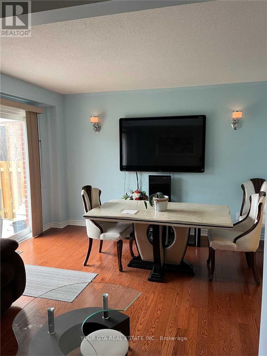 20 Luminous Court, Brampton, Ontario  L6Z 2B3 - Photo 10 - W14096188