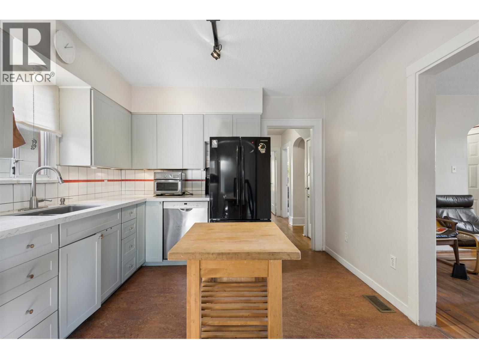 75 N Slocan Street, Vancouver, British Columbia  V5K 3M1 - Photo 12 - R3176807