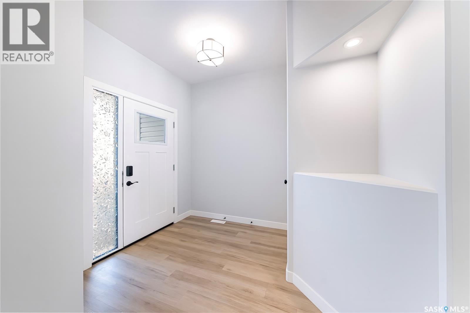 528 Myles Heidt Manor, Saskatoon, Saskatchewan  S7W 1H9 - Photo 4 - SK051335