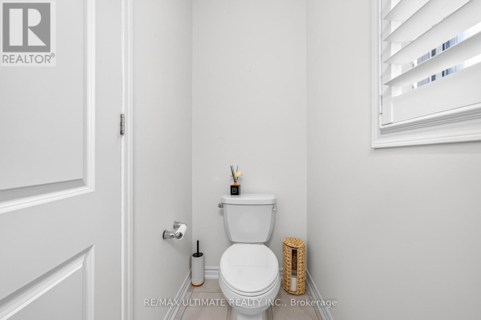 2885 Foxden Square, Pickering, Ontario L1X 0N9 - Photo 10 - E14092132