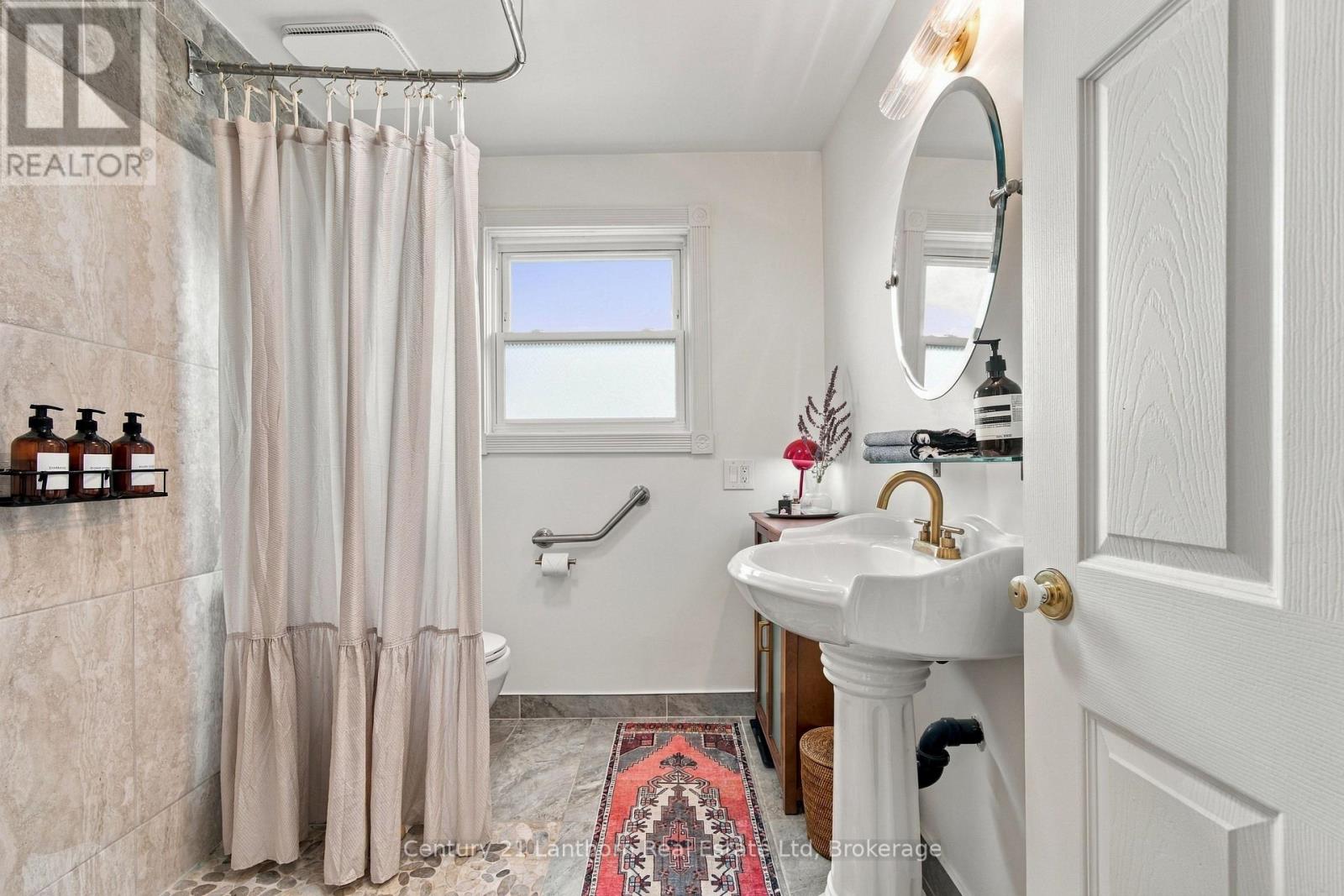 212 Old Milford Road, Prince Edward County, Ontario  K0K 2T0 - Photo 19 - X13852958