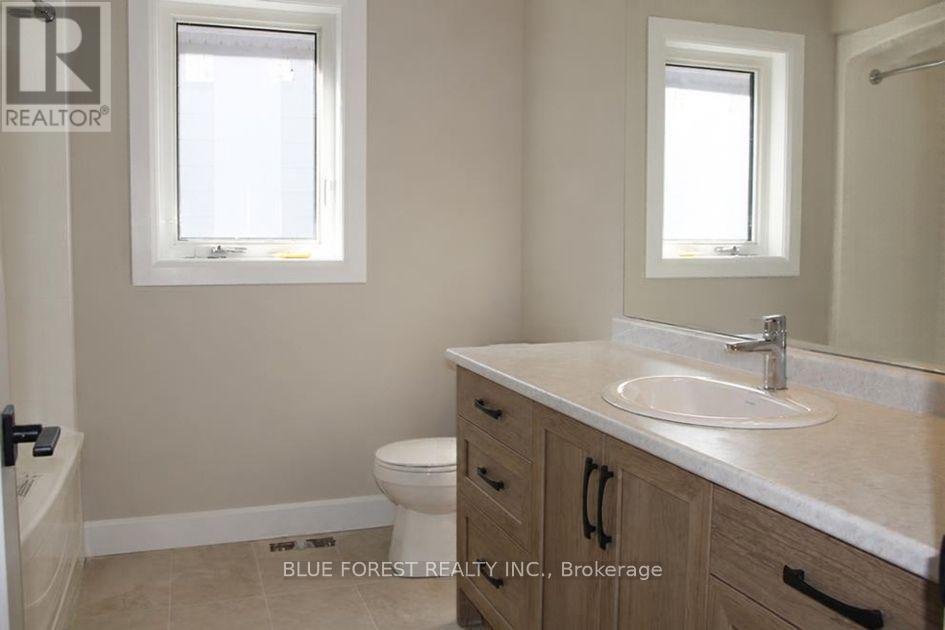 288 Ashford Street, Central Elgin, Ontario  N0L 1B0 - Photo 13 - X13781706