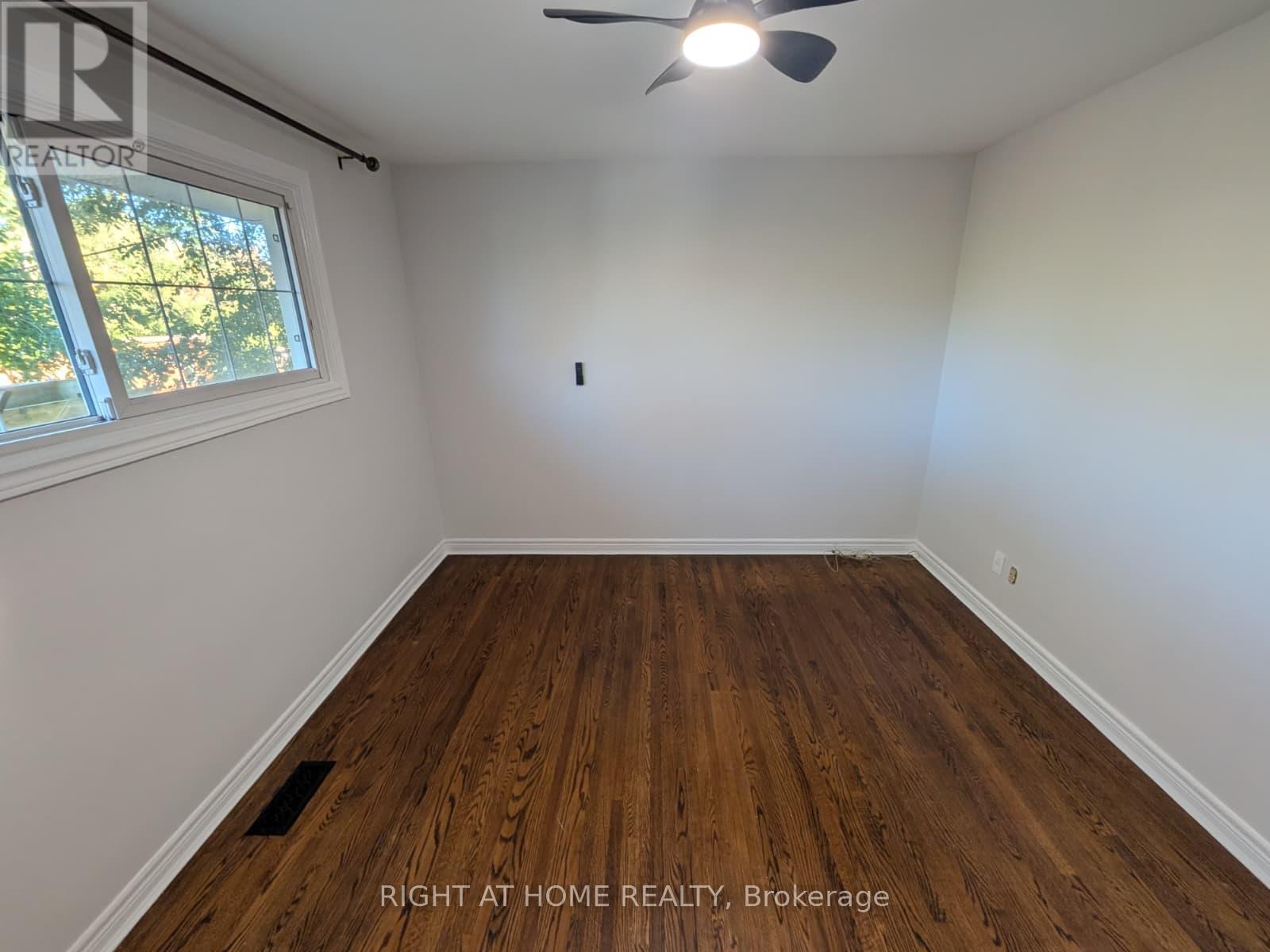 273 Kenwood Avenue, Burlington, Ontario  L7L 4L9 - Photo 13 - W14096214