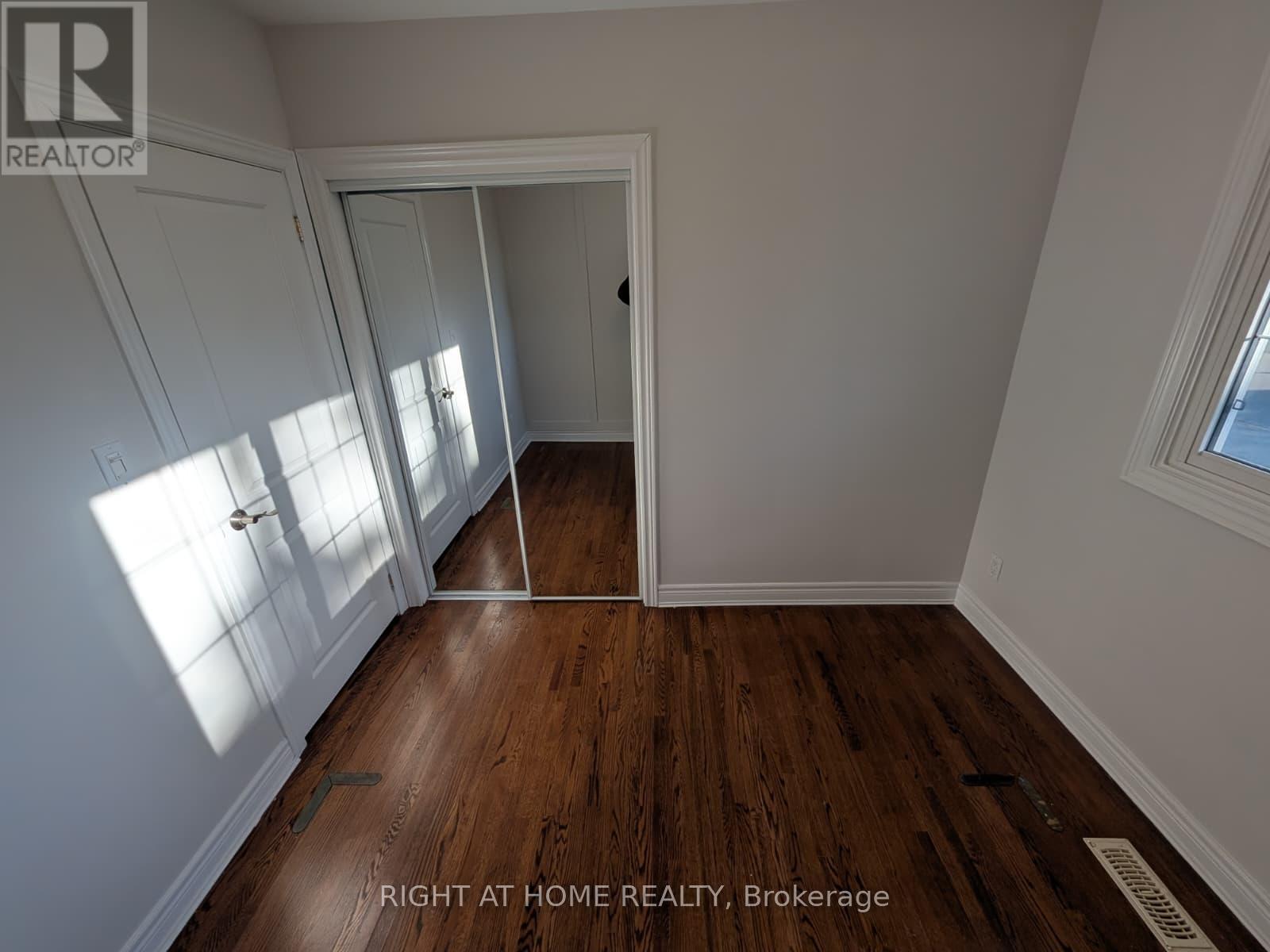 273 Kenwood Avenue, Burlington, Ontario  L7L 4L9 - Photo 18 - W14096214