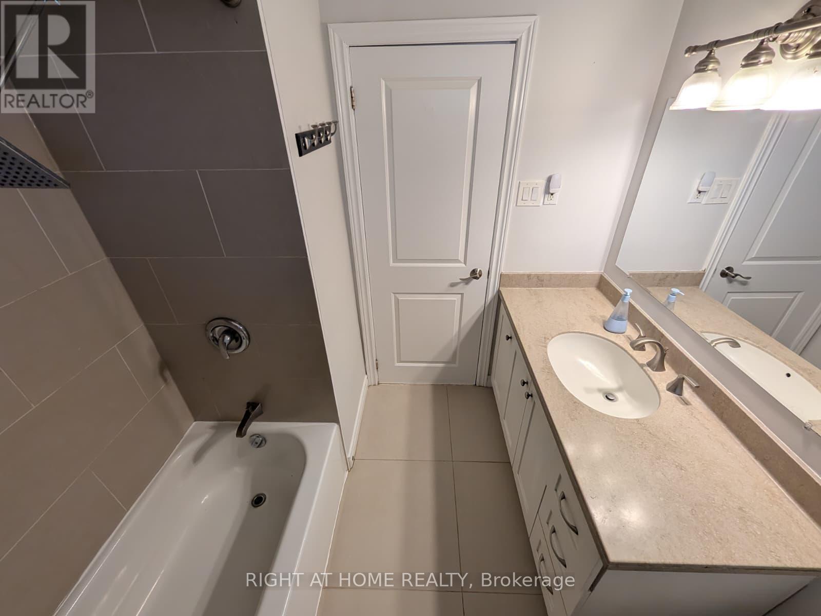 273 Kenwood Avenue, Burlington, Ontario  L7L 4L9 - Photo 20 - W14096214