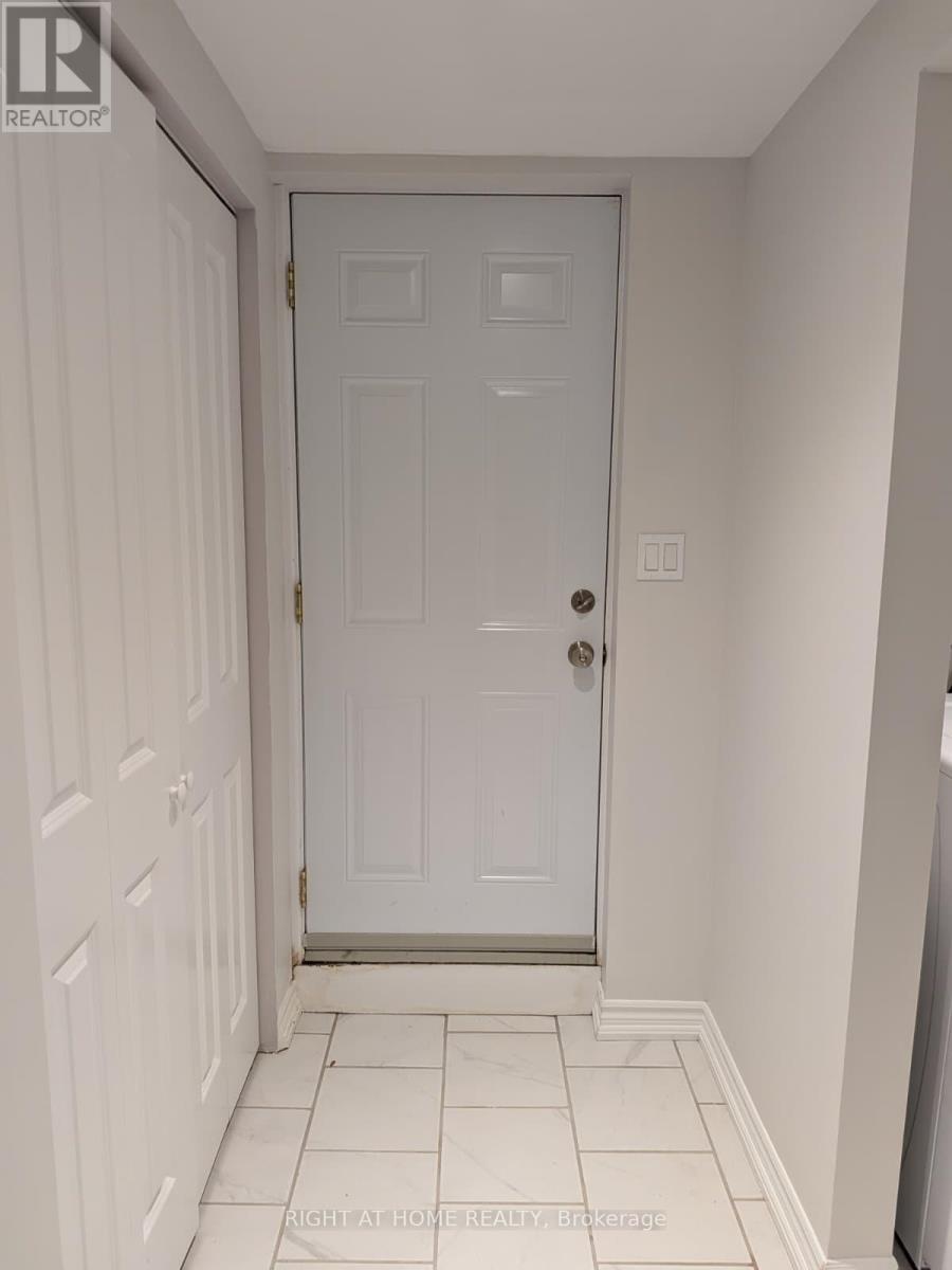 273 Kenwood Avenue, Burlington, Ontario  L7L 4L9 - Photo 25 - W14096214
