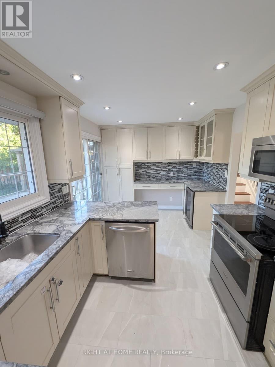 273 Kenwood Avenue, Burlington, Ontario  L7L 4L9 - Photo 5 - W14096214
