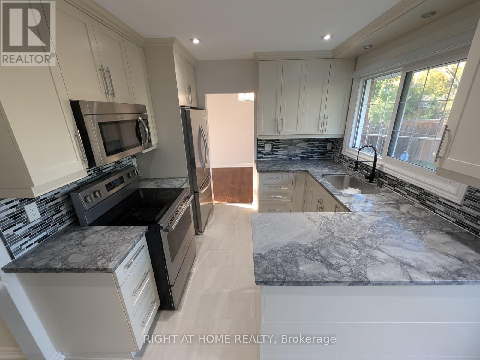 273 Kenwood Avenue, Burlington, Ontario  L7L 4L9 - Photo 6 - W14096214