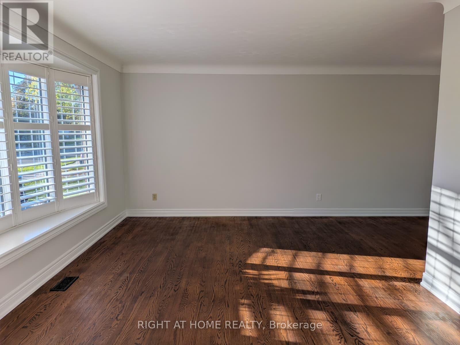 273 Kenwood Avenue, Burlington, Ontario  L7L 4L9 - Photo 7 - W14096214