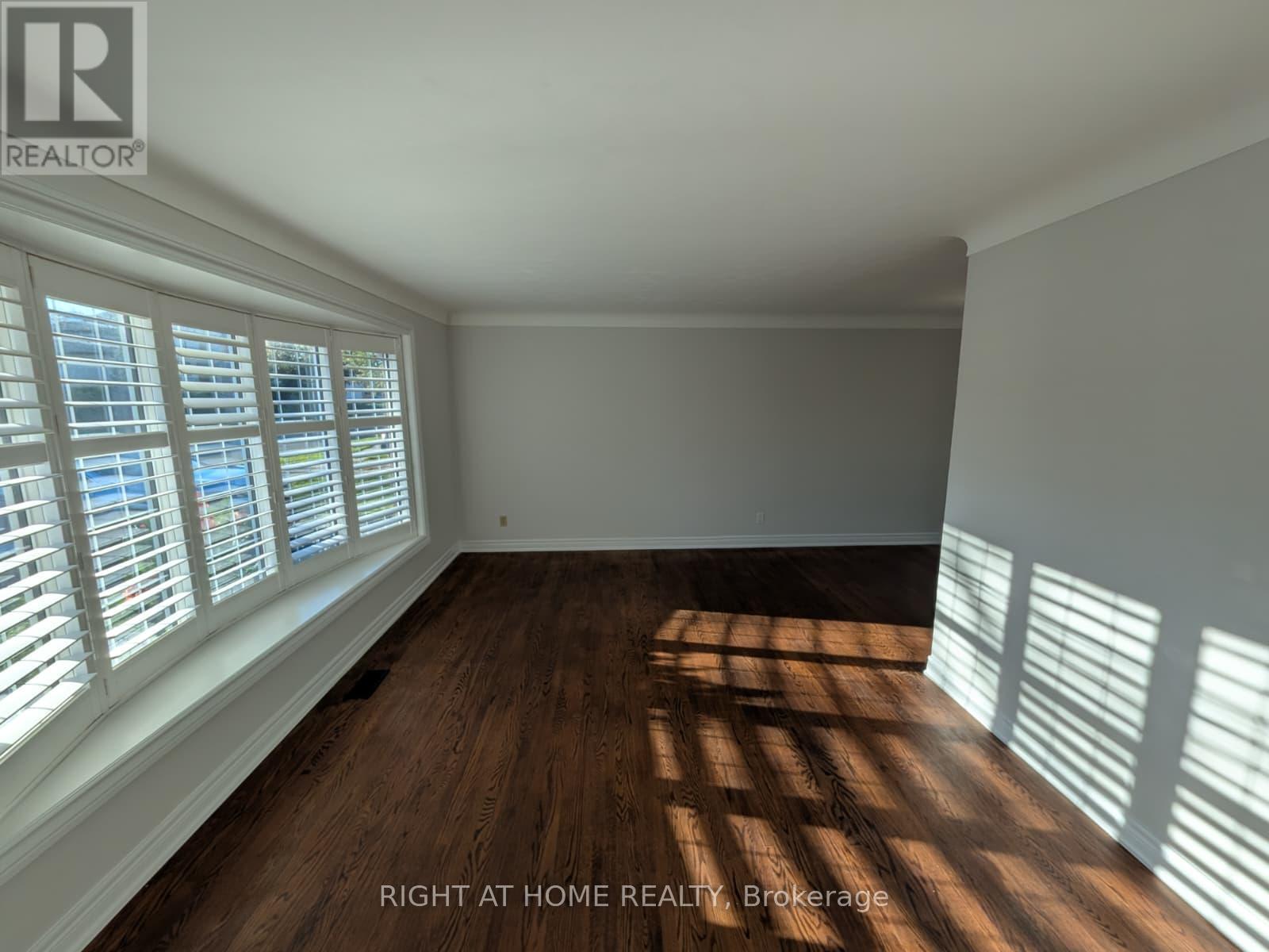 273 Kenwood Avenue, Burlington, Ontario  L7L 4L9 - Photo 9 - W14096214