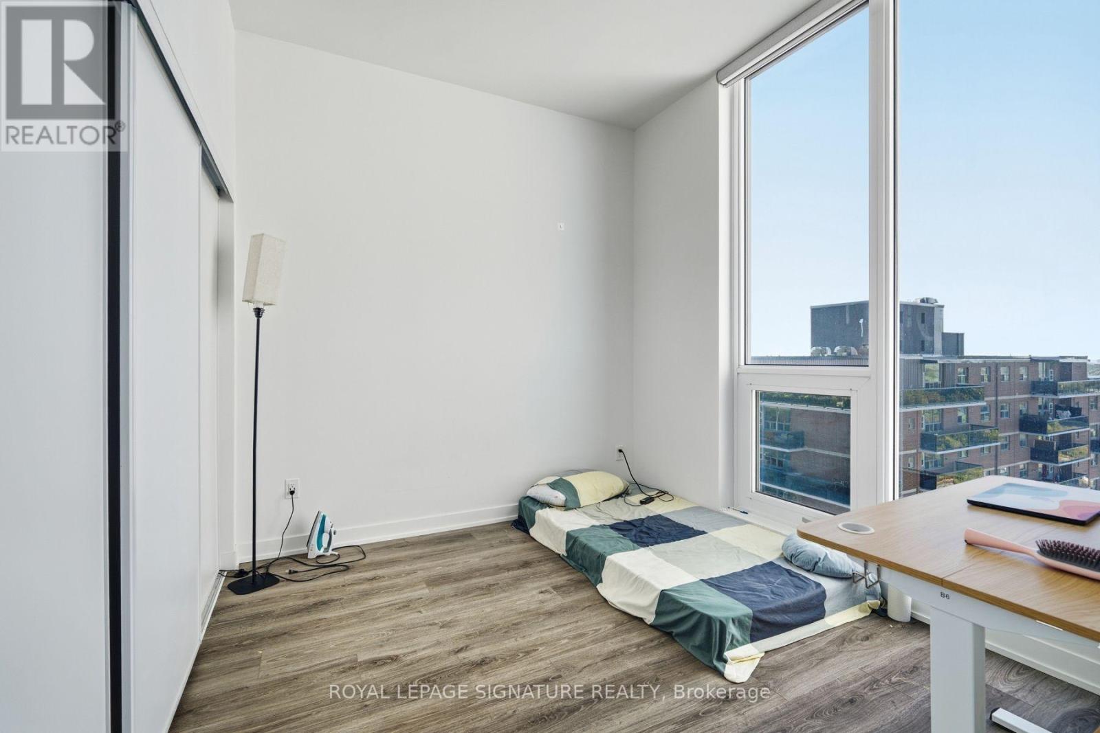 2204 - 28 Ann Street, Mississauga, Ontario  L5G 0E1 - Photo 13 - W14096236