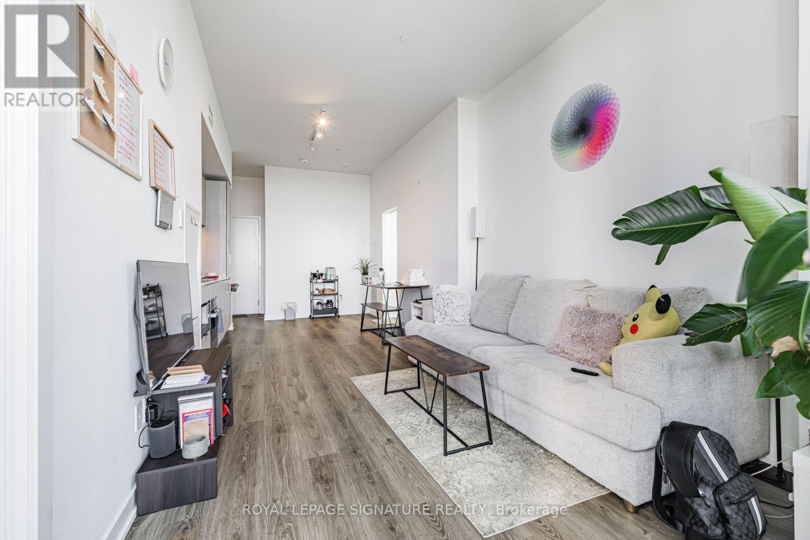 2204 - 28 Ann Street, Mississauga, Ontario  L5G 0E1 - Photo 7 - W14096236