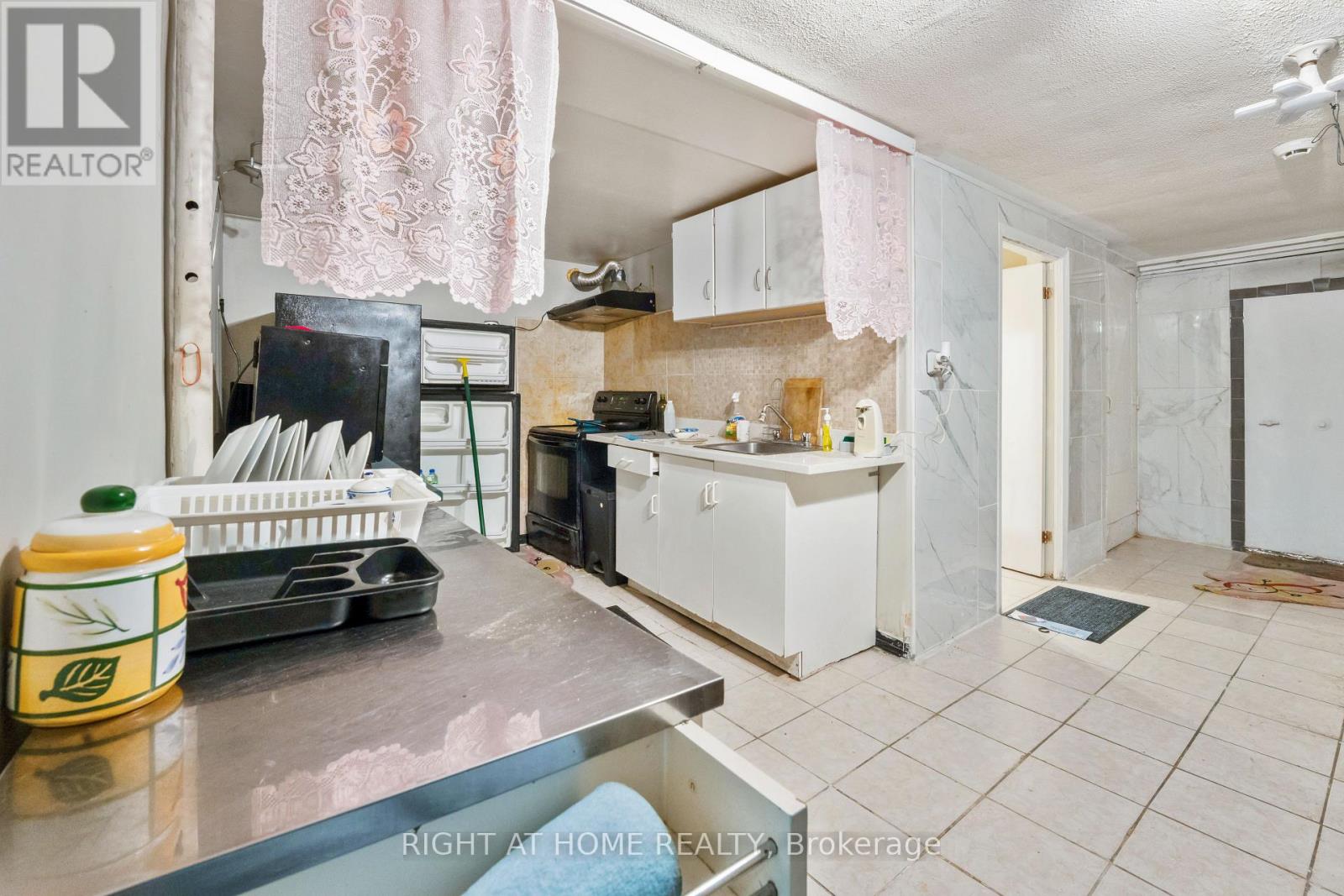 961 Main Street E, Hamilton, Ontario  L8M 1N1 - Photo 36 - X14096240