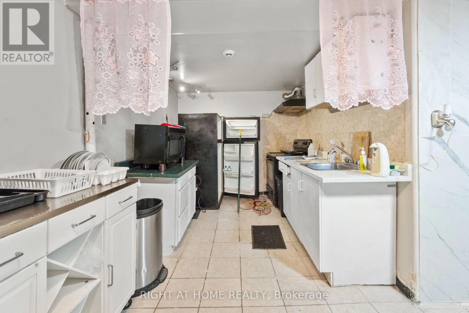 961 Main Street E, Hamilton, Ontario  L8M 1N1 - Photo 38 - X14096240