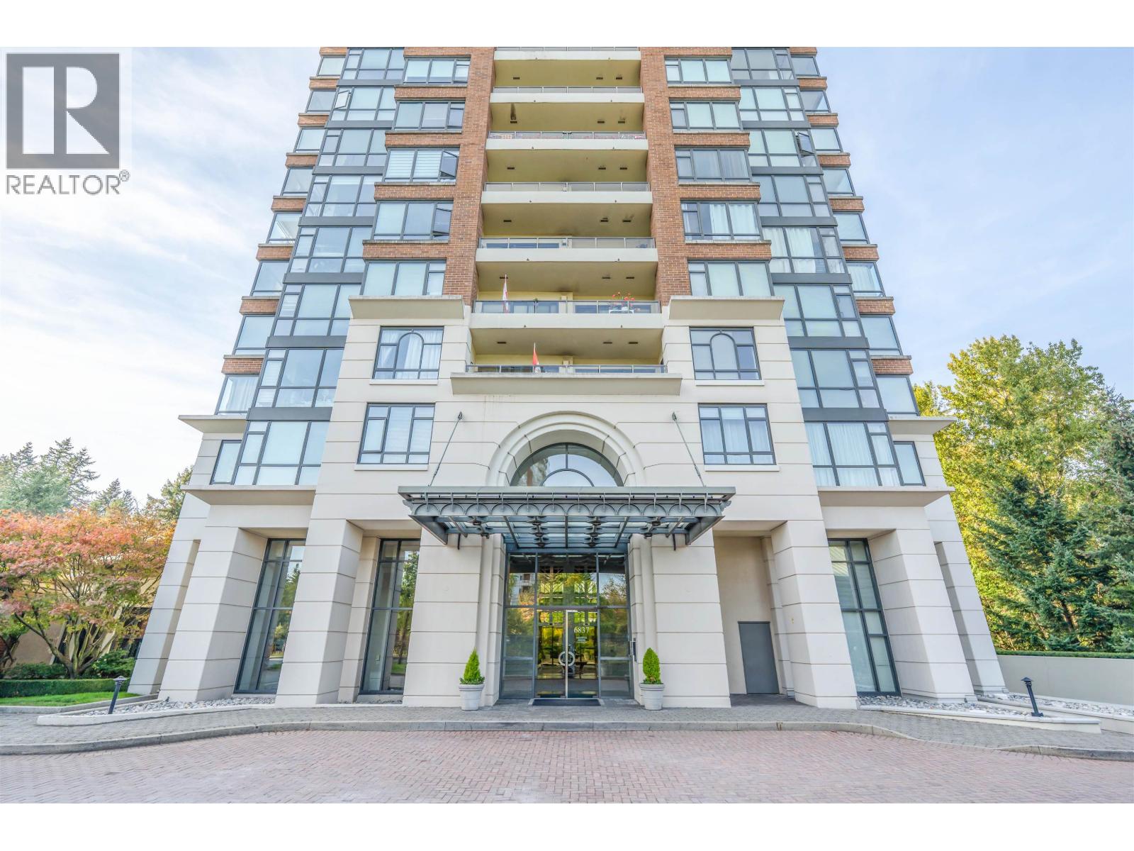 1508 6837 Station Hill Drive, Burnaby, British Columbia  V3N 5B7 - Photo 2 - R3176006