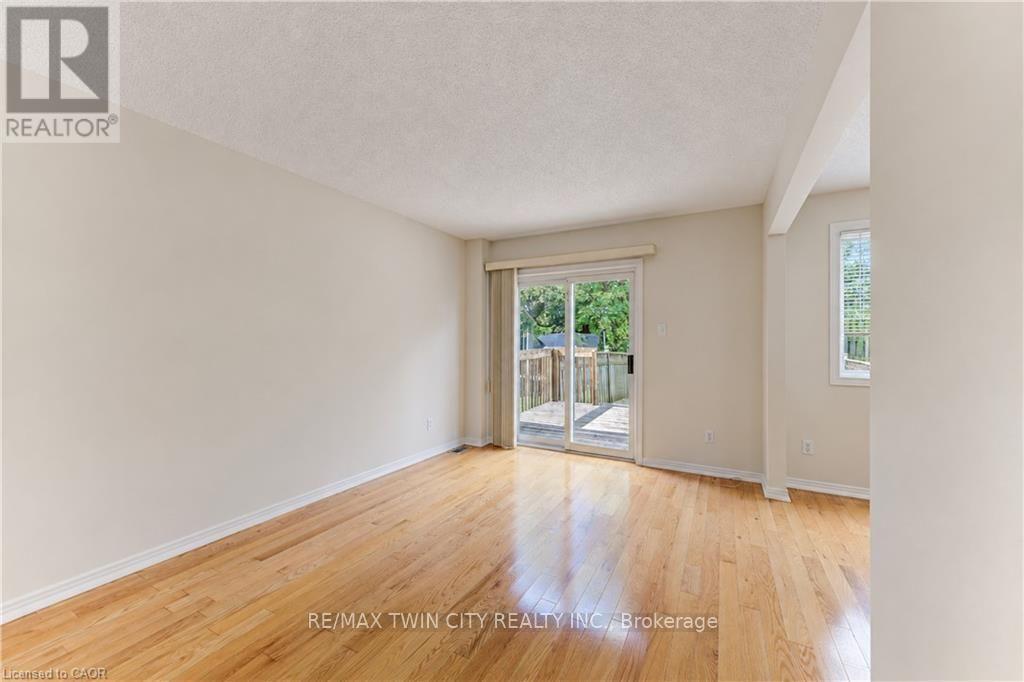 4 - 360 Cornridge Place, Waterloo, Ontario  N2T 2N9 - Photo 10 - X14096246