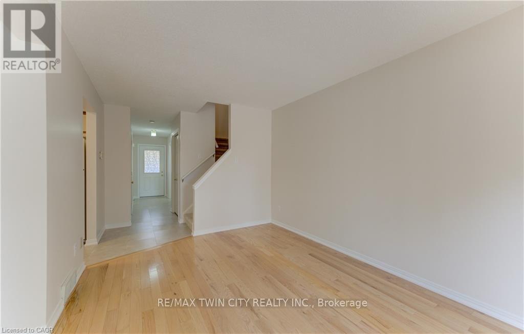 4 - 360 Cornridge Place, Waterloo, Ontario  N2T 2N9 - Photo 16 - X14096246