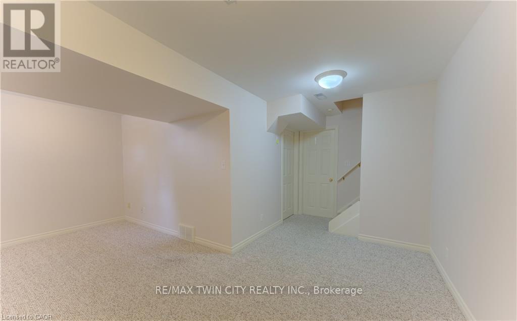 4 - 360 Cornridge Place, Waterloo, Ontario  N2T 2N9 - Photo 27 - X14096246