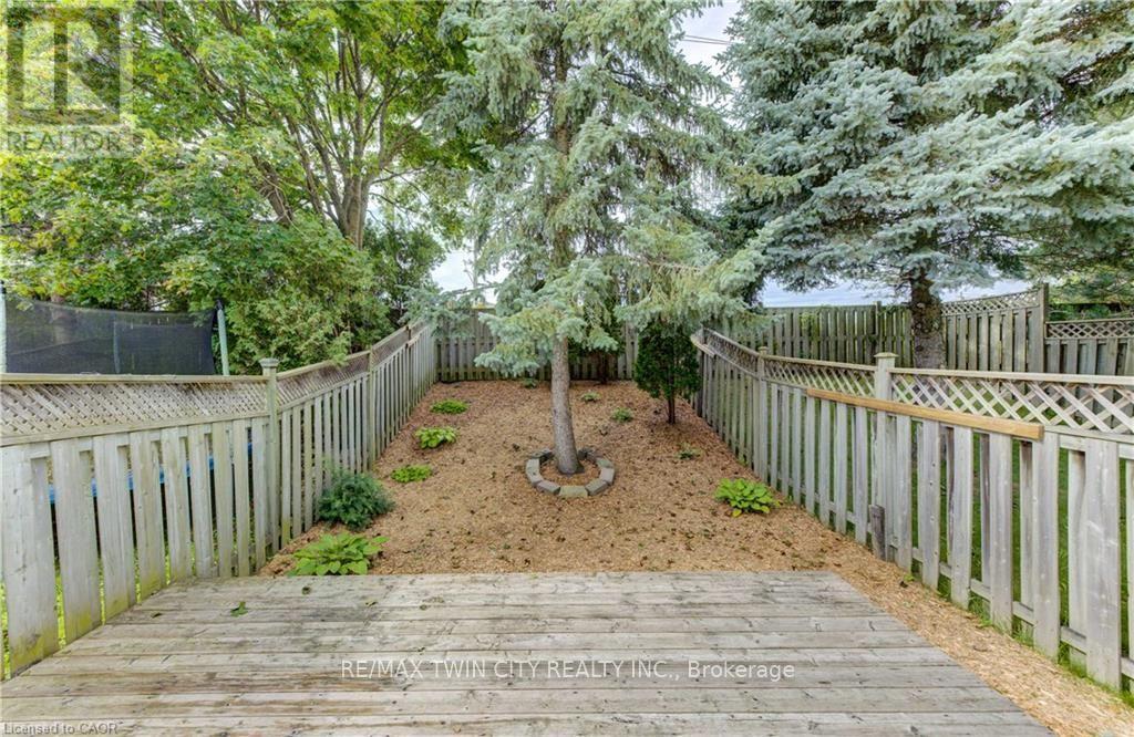 4 - 360 Cornridge Place, Waterloo, Ontario  N2T 2N9 - Photo 32 - X14096246