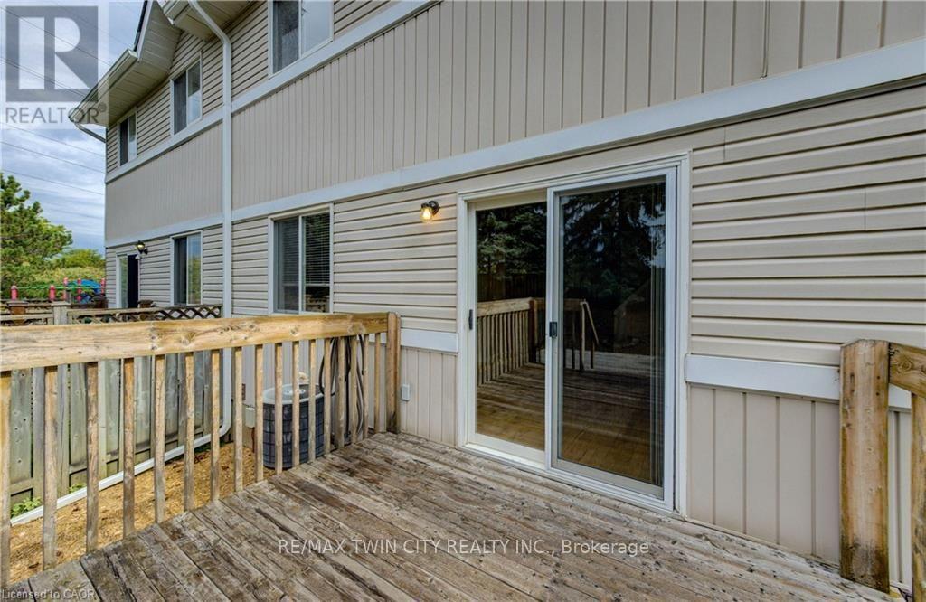 4 - 360 Cornridge Place, Waterloo, Ontario  N2T 2N9 - Photo 38 - X14096246