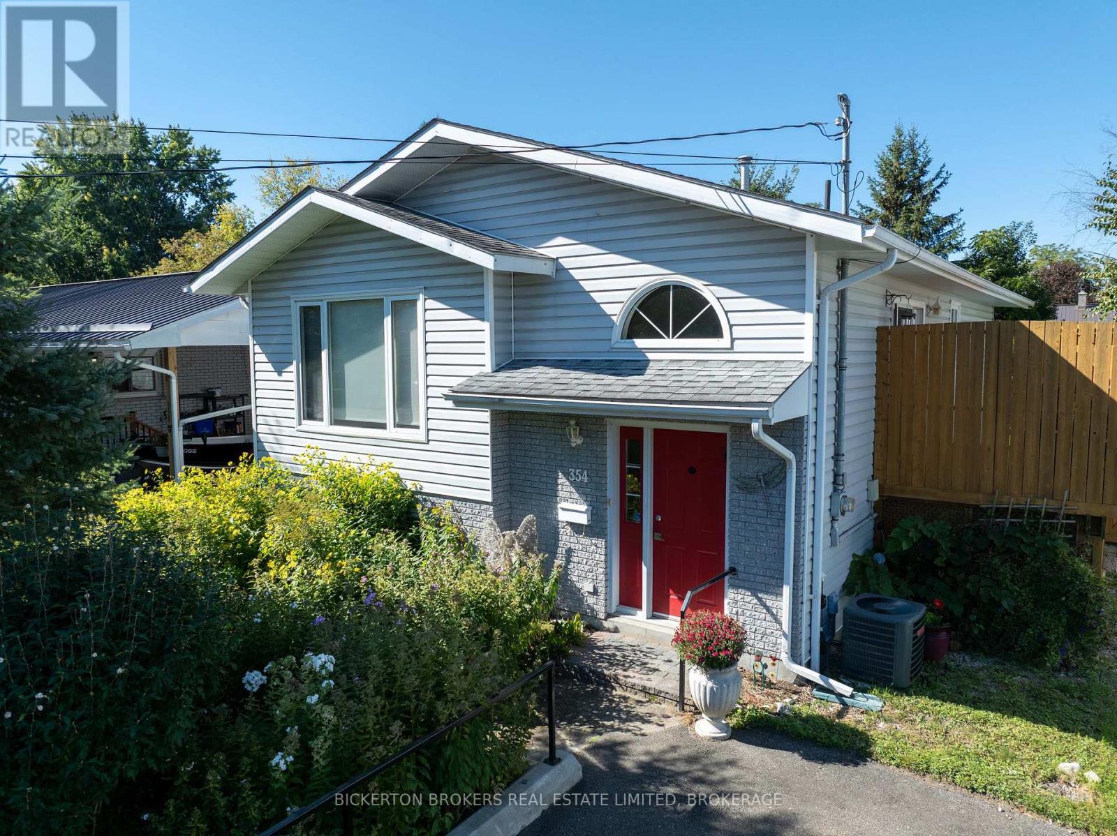 354 OAK STREET, Gananoque, Ontario