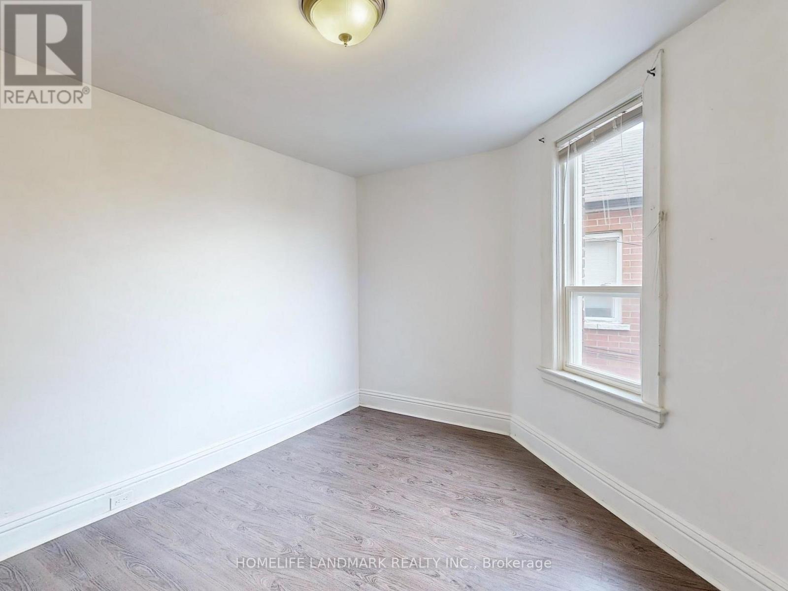 Upper - 609 Ossington Avenue, Toronto, Ontario  M6G 3T6 - Photo 8 - C14094778