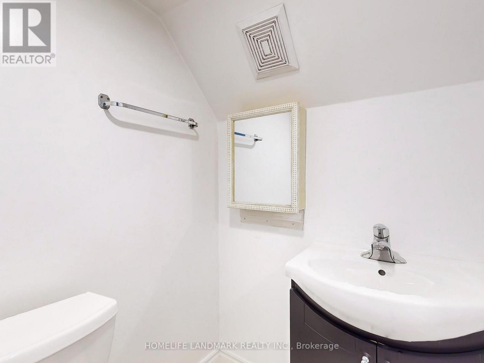 Upper - 609 Ossington Avenue, Toronto, Ontario  M6G 3T6 - Photo 20 - C14094778