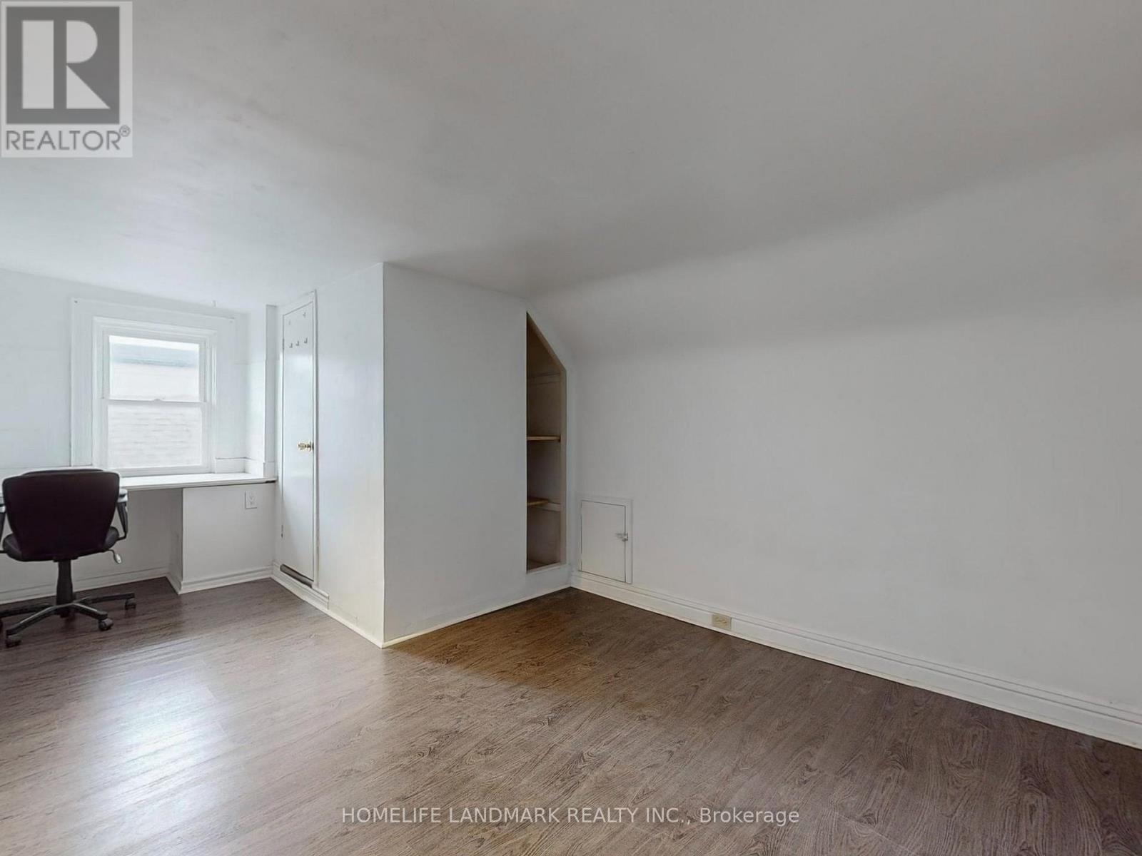 Upper - 609 Ossington Avenue, Toronto, Ontario  M6G 3T6 - Photo 17 - C14094778