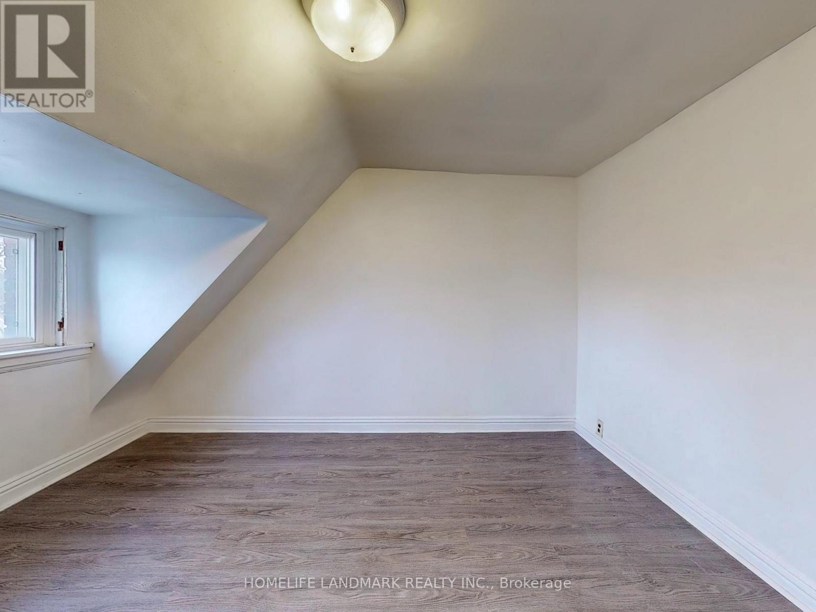 Upper - 609 Ossington Avenue, Toronto, Ontario  M6G 3T6 - Photo 15 - C14094778