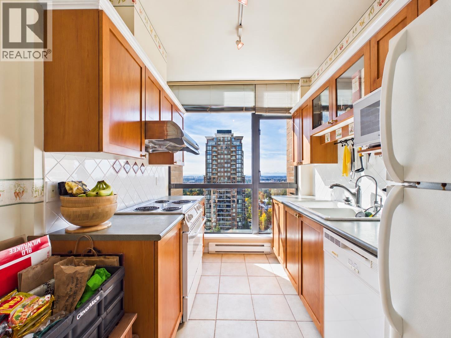 1508 6837 Station Hill Drive, Burnaby, British Columbia  V3N 5B7 - Photo 10 - R3176006