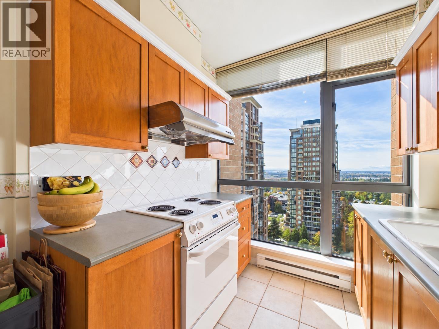 1508 6837 Station Hill Drive, Burnaby, British Columbia  V3N 5B7 - Photo 11 - R3176006