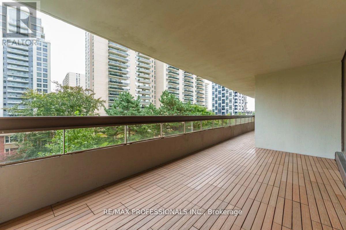 407 - 100 Quebec Avenue, Toronto, Ontario  M6P 4B8 - Photo 7 - W14096264