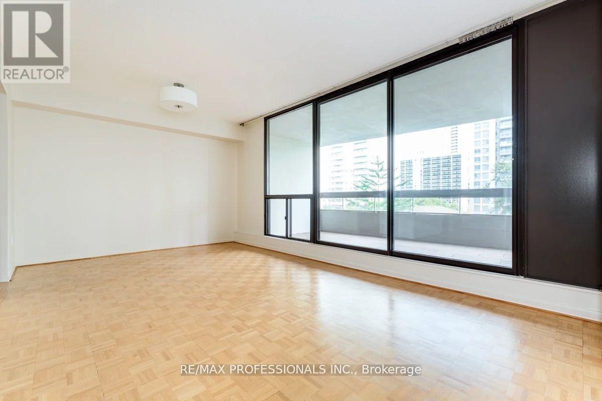 407 - 100 Quebec Avenue, Toronto, Ontario  M6P 4B8 - Photo 8 - W14096264