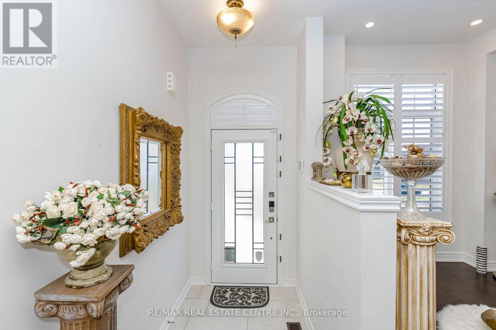 4061 Channing Crescent, Oakville, Ontario  L6H 3R3 - Photo 4 - W14096268