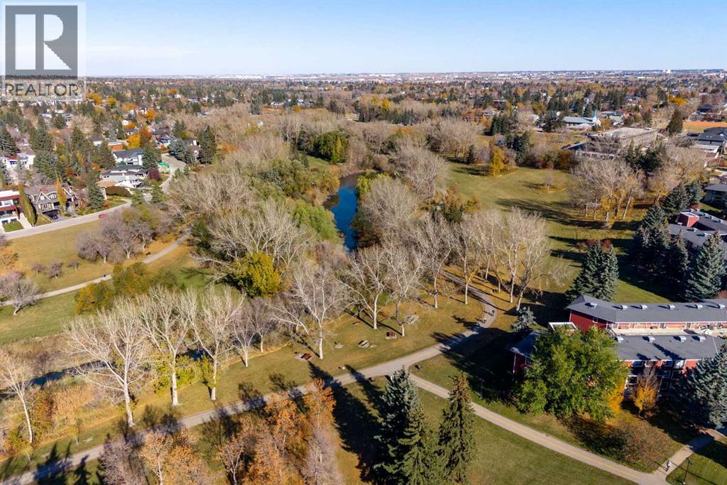 2127 12 Street NW