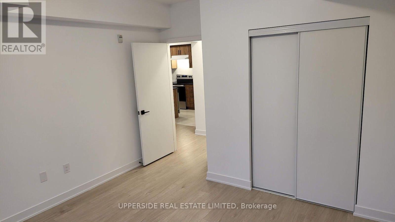 411 - 4 Spice Way, Barrie, Ontario  L9J 0M2 - Photo 7 - S13874824