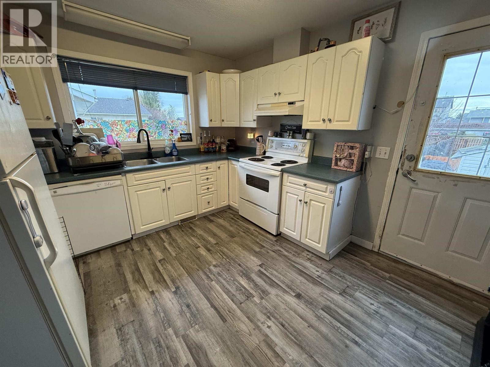 10317 90 Street, Fort St. John, British Columbia  V1J 3G9 - Photo 2 - R3174944
