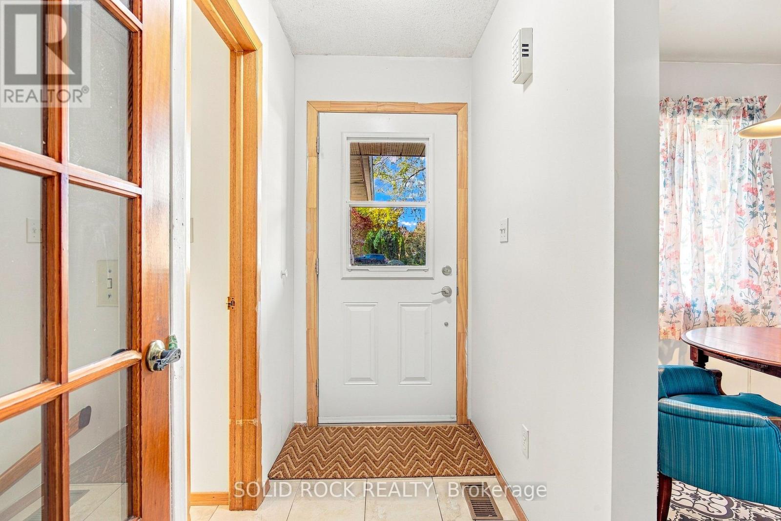 225 Col Douglas Crescent, Brockville, Ontario  K6V 6W1 - Photo 5 - X14096306