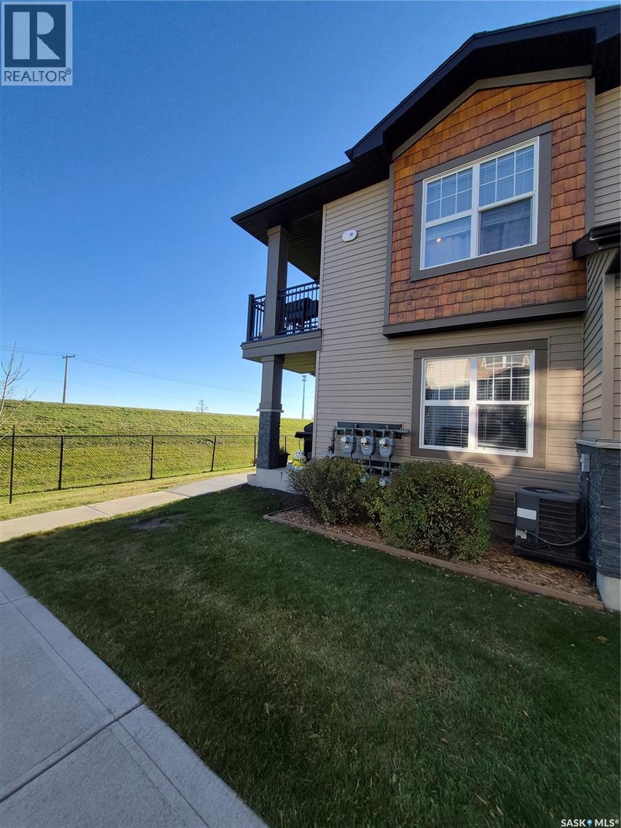 1702 1015 Patrick Crescent, Saskatoon, Saskatchewan  S7W 0M1 - Photo 1 - SK051264