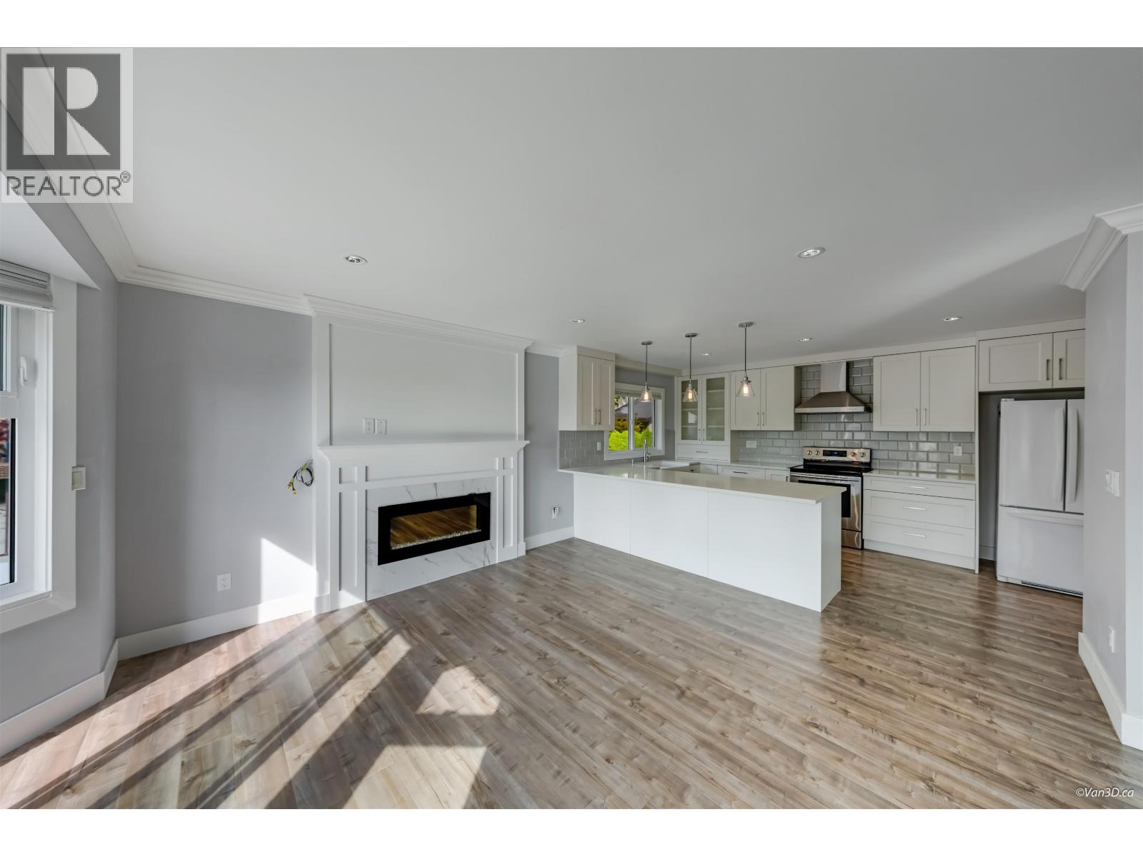 1201 Noons Creek Drive, Port Moody, British Columbia  V3H 4B3 - Photo 7 - R3174657
