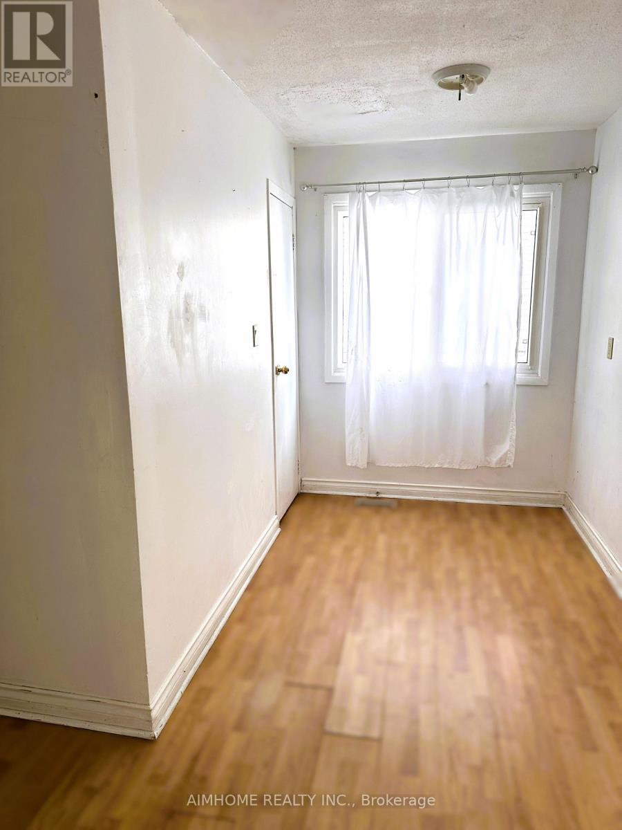 302 Cliffwood Road, Toronto, Ontario  M2H 2E5 - Photo 14 - C14096318