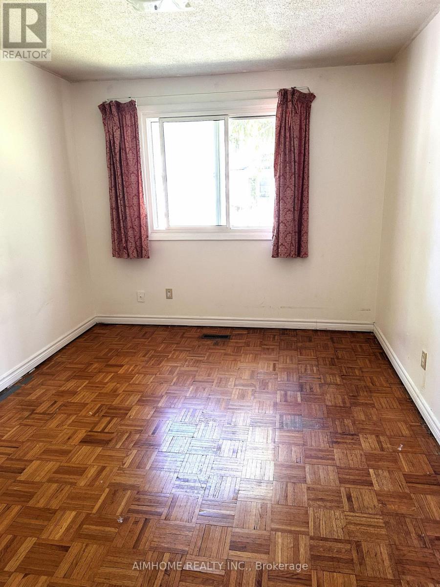 302 Cliffwood Road, Toronto, Ontario  M2H 2E5 - Photo 3 - C14096318