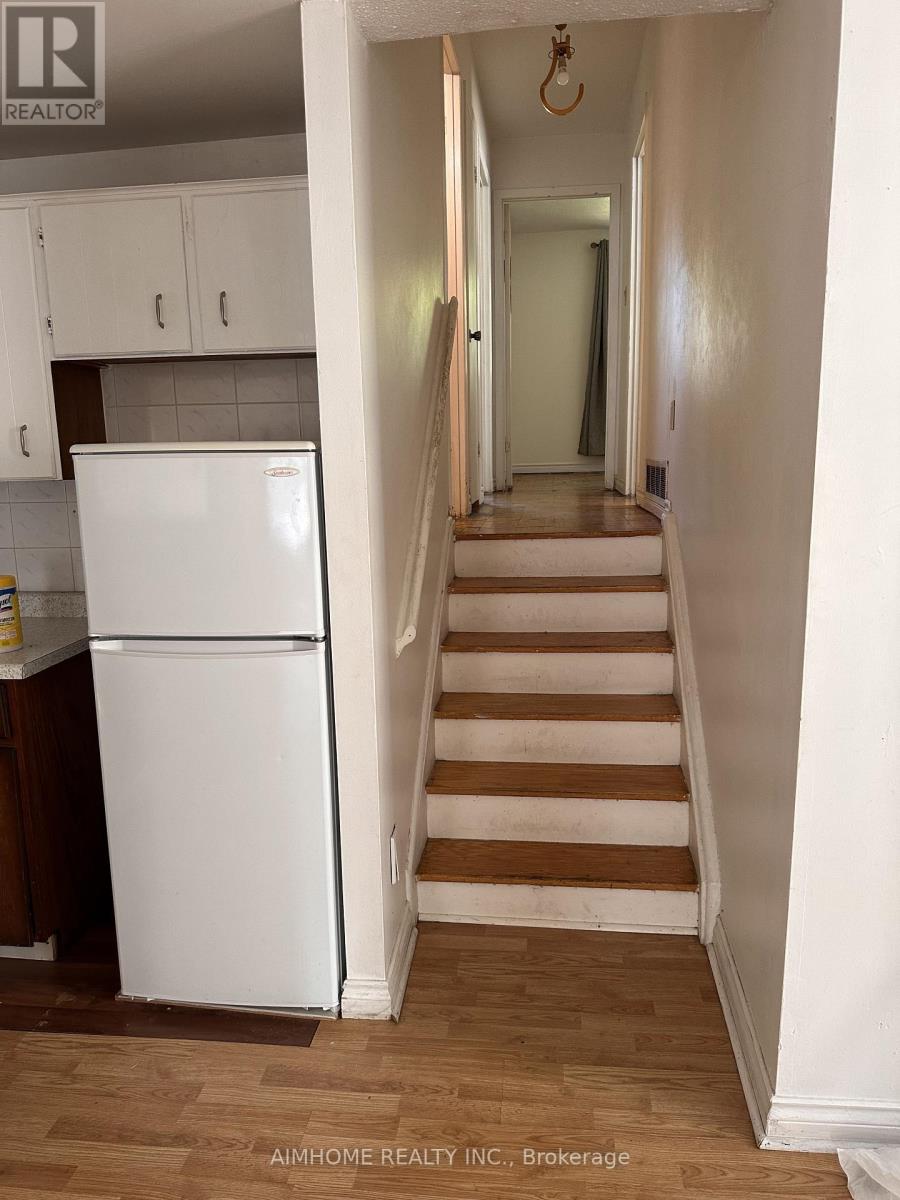 302 Cliffwood Road, Toronto, Ontario  M2H 2E5 - Photo 6 - C14096318