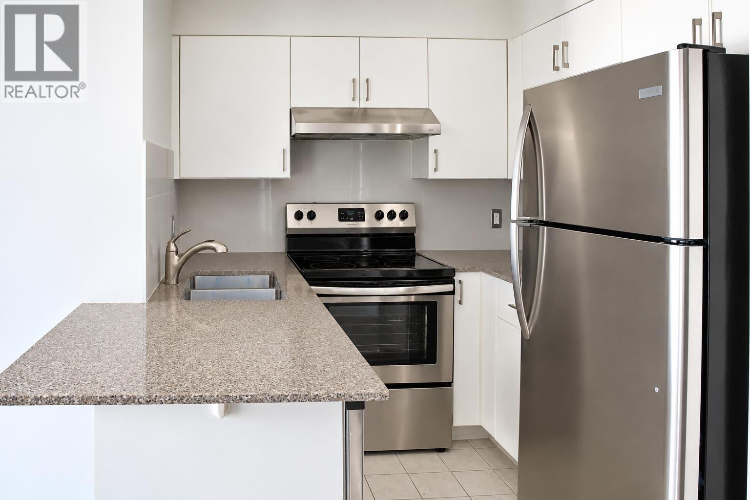 303 1562 W 5th Avenue, Vancouver, British Columbia  V6J 5H9 - Photo 8 - R3172604